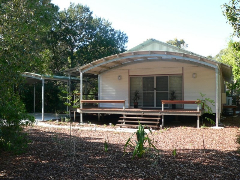 34 Satinwood Drive, Rainbow Beach QLD 4581