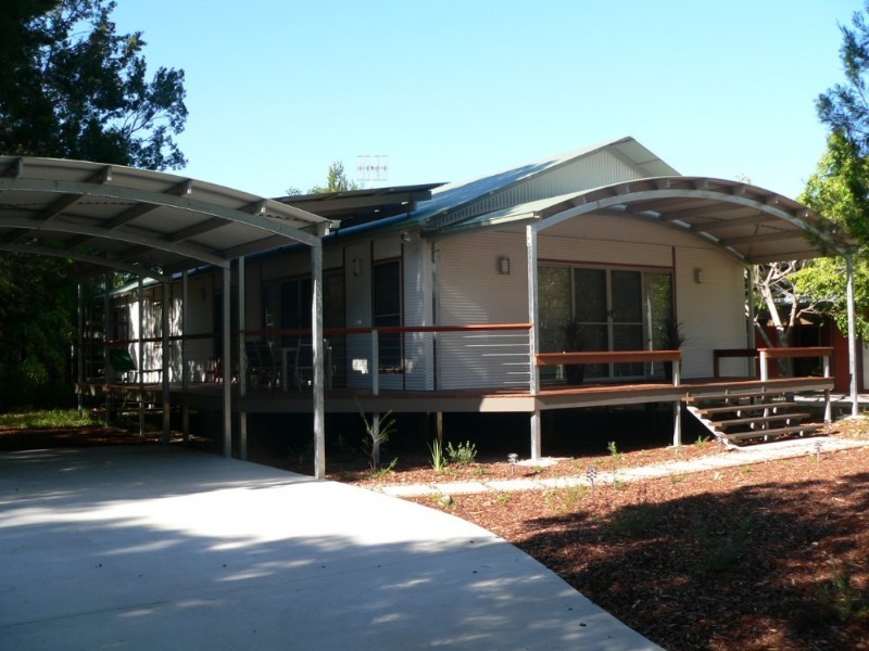 34 Satinwood Drive, Rainbow Beach QLD 4581