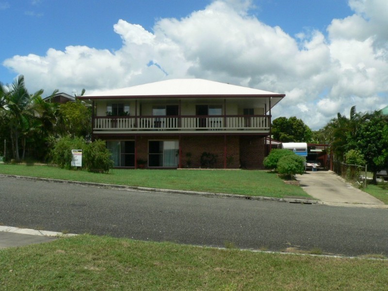 12 Bombala Crescent, Rainbow Beach QLD 4581