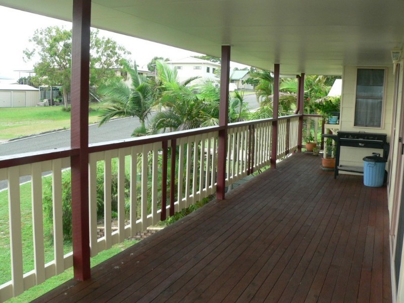 12 Bombala Crescent, Rainbow Beach QLD 4581