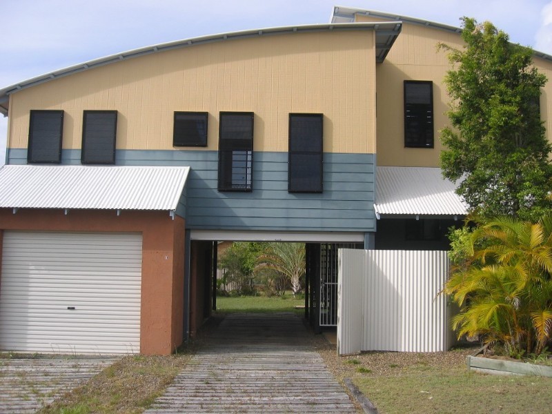 11 Coolberry Court, Rainbow Beach QLD 4581