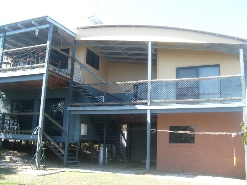 11 Coolberry Court, Rainbow Beach QLD 4581