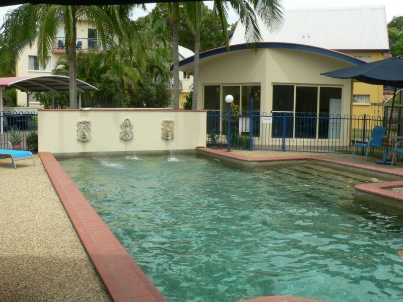 11/4 Double Island Drive, Rainbow Beach QLD 4581