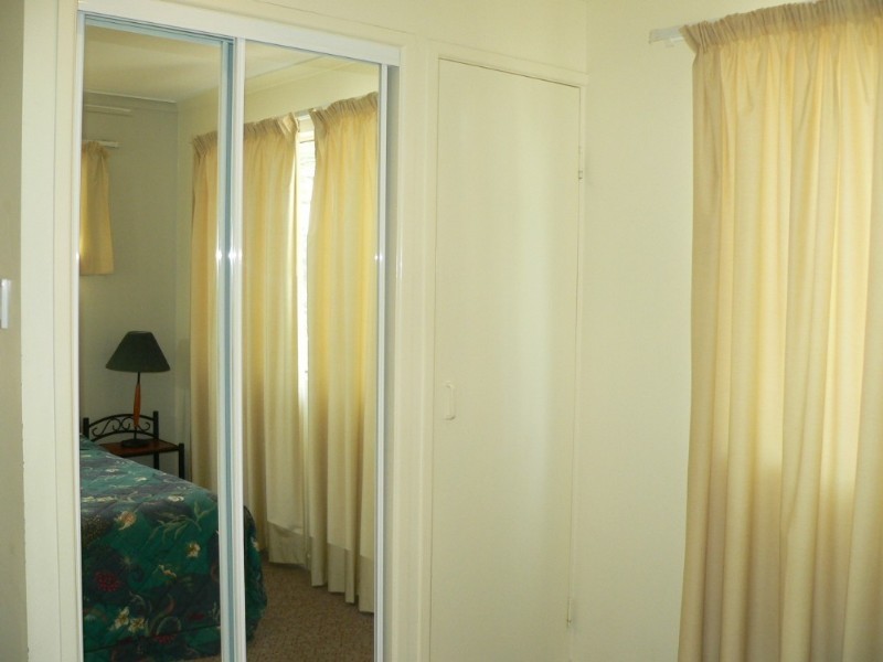 11/4 Double Island Drive, Rainbow Beach QLD 4581