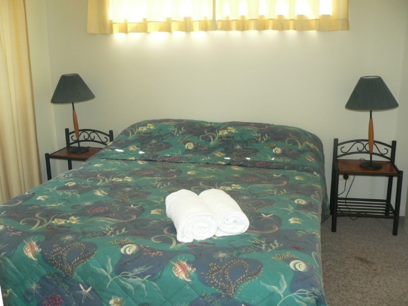 11/4 Double Island Drive, Rainbow Beach QLD 4581