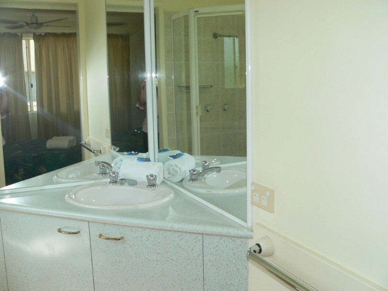 11/4 Double Island Drive, Rainbow Beach QLD 4581