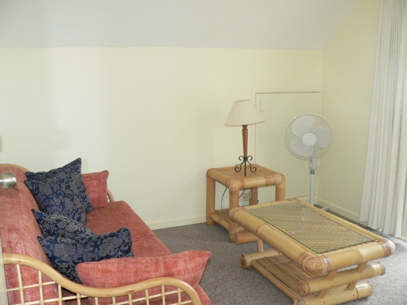 11/4 Double Island Drive, Rainbow Beach QLD 4581