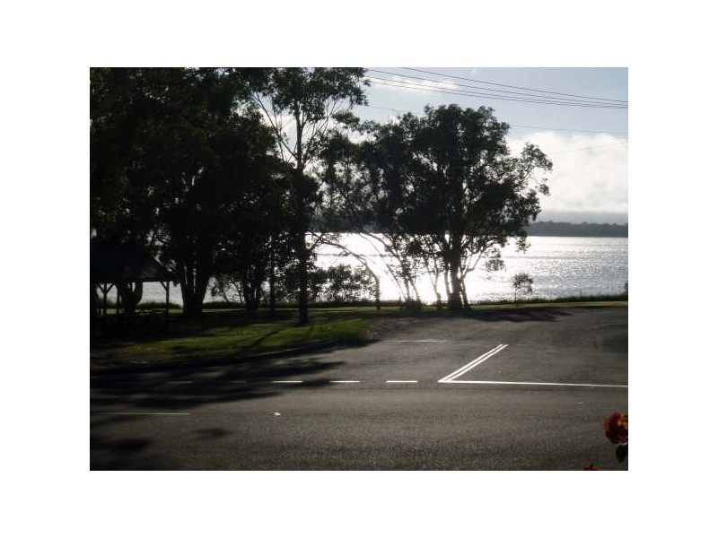 2 Gympie Road, Tin Can Bay QLD 4580