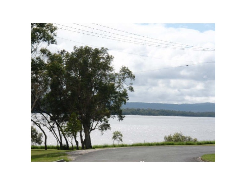 2 Gympie Road, Tin Can Bay QLD 4580