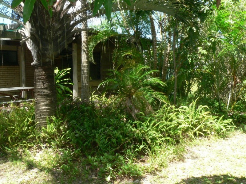 6 Zircon Street, Rainbow Beach QLD 4581