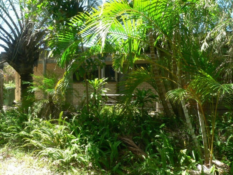 6 Zircon Street, Rainbow Beach QLD 4581