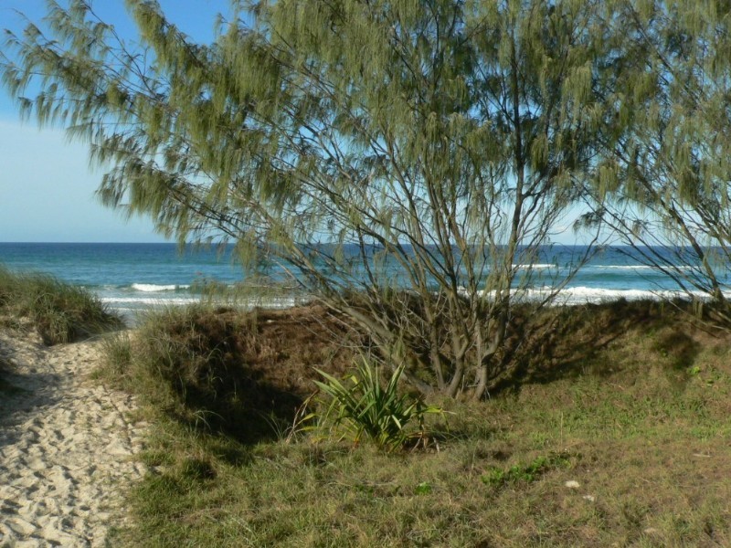 24 Naiad Court, Rainbow Beach QLD 4581