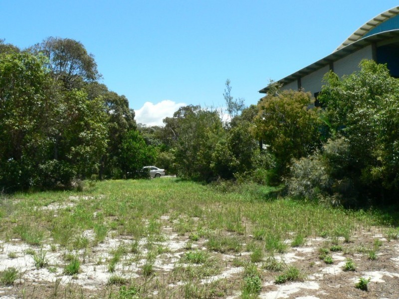 24 Naiad Court, Rainbow Beach QLD 4581