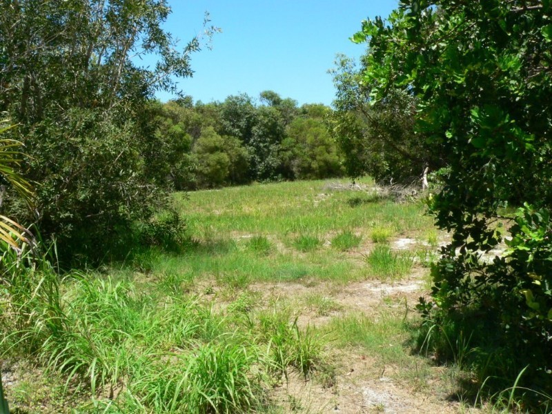 24 Naiad Court, Rainbow Beach QLD 4581