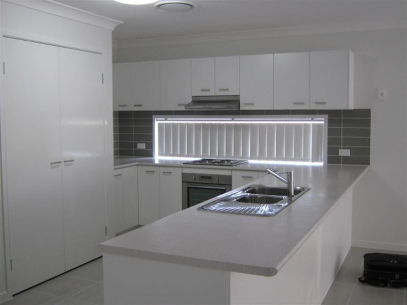 15 Quinn Close, Augustine Heights QLD 4300