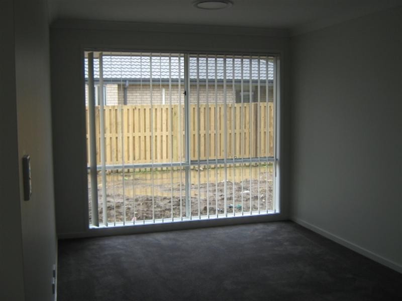 15 Quinn Close, Augustine Heights QLD 4300