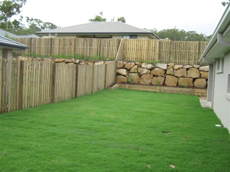 15 Quinn Close, Augustine Heights QLD 4300