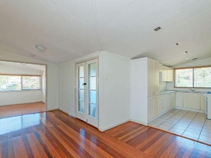 24 Stanley Street, Goodna QLD 4300