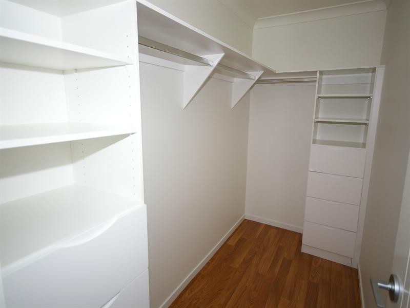 1/4 Willow Road, Redbank Plains QLD 4301