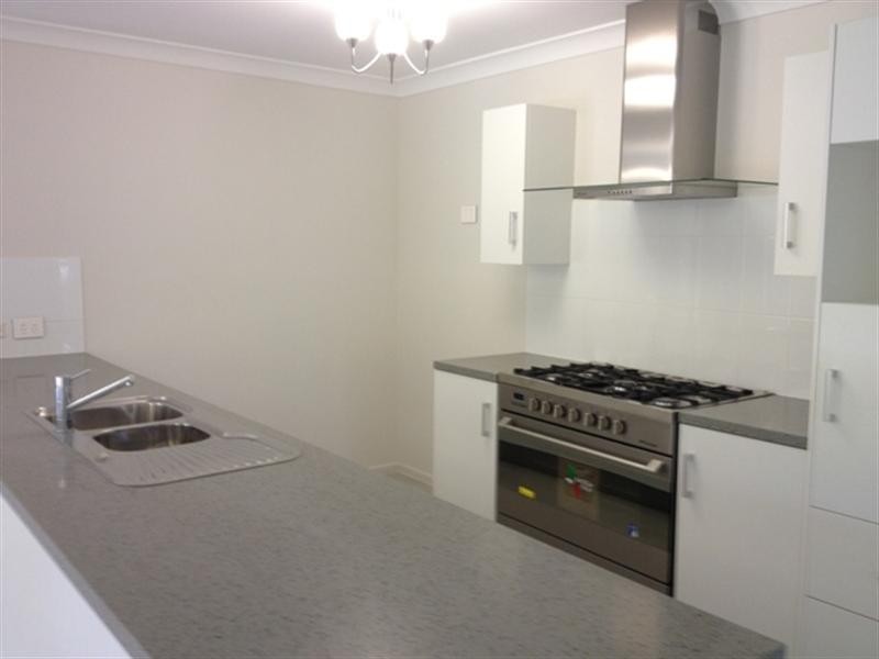 5A Jane Street, Redbank Plains QLD 4301