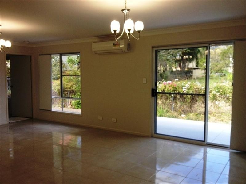 5A Jane Street, Redbank Plains QLD 4301