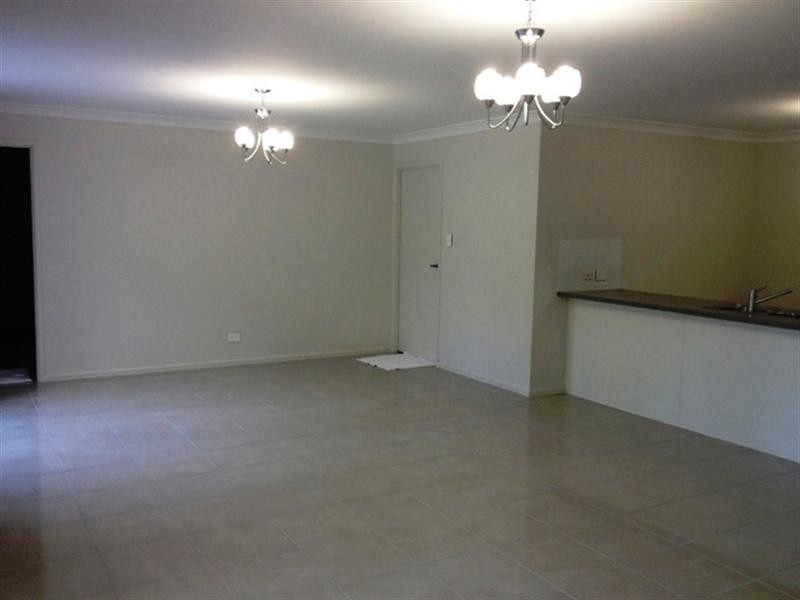 5A Jane Street, Redbank Plains QLD 4301