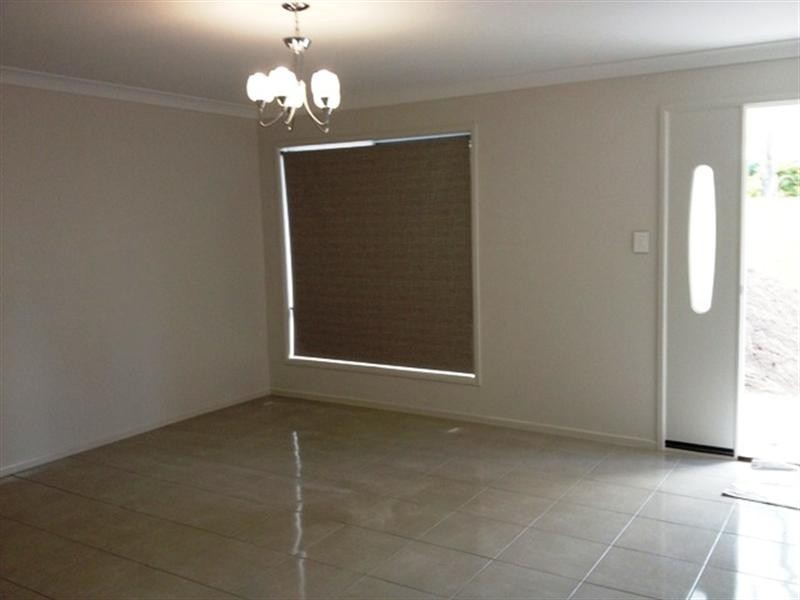 5A Jane Street, Redbank Plains QLD 4301