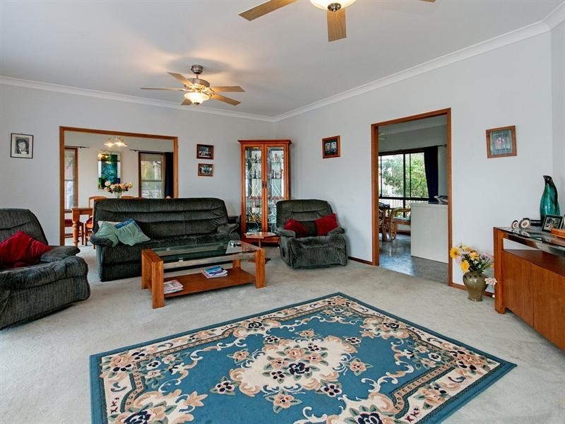 3 Vanessa Court, Camira QLD 4300