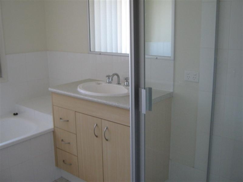 33 Elkhorn Street, Bellbird Park QLD 4300