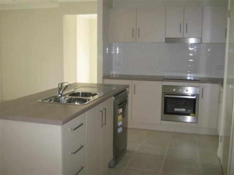 9 Karen Court, Redbank Plains QLD 4301