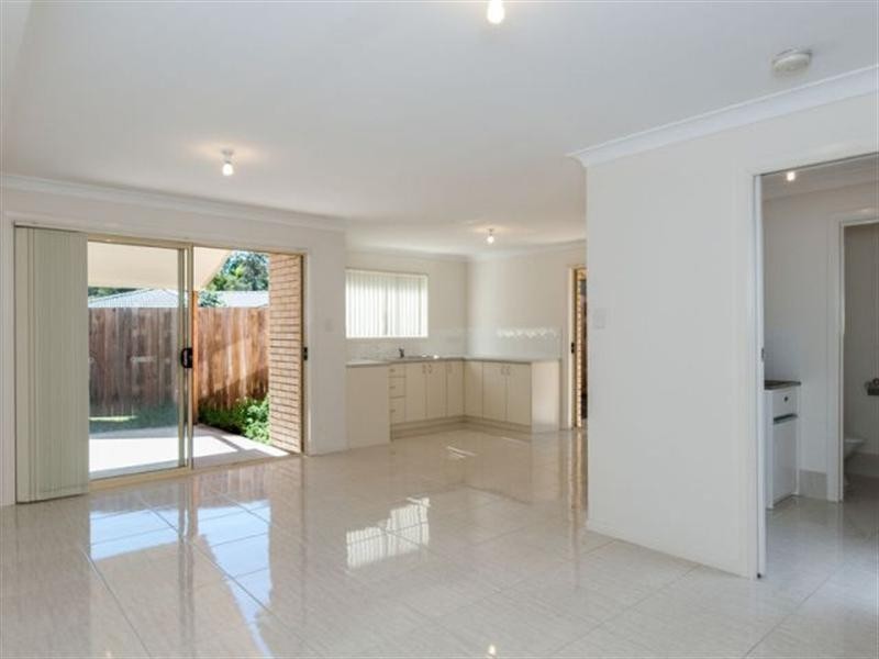 3/112 Barclay Street, Bundamba QLD 4304