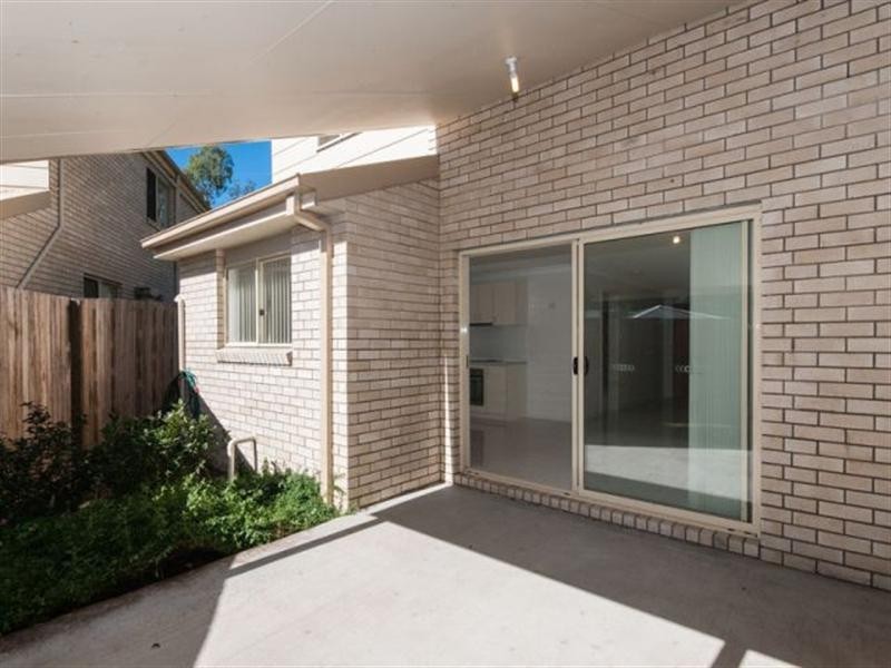 3/112 Barclay Street, Bundamba QLD 4304