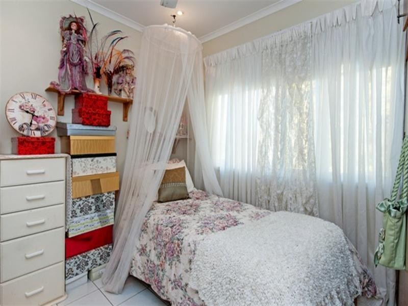 21 Alawoona Street, Redbank Plains QLD 4301