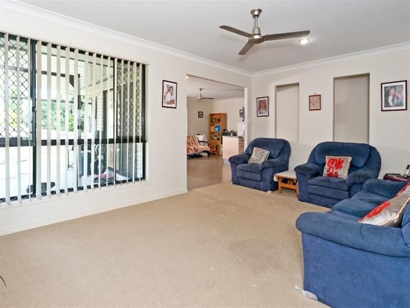 1 Agnes Place, Redbank Plains QLD 4301