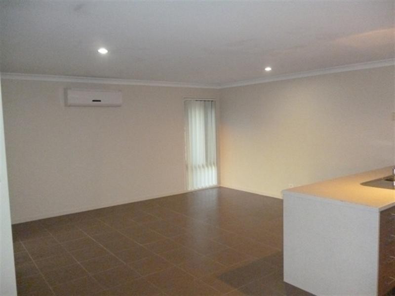 67 Rasmussen Crescent, Redbank Plains QLD 4301