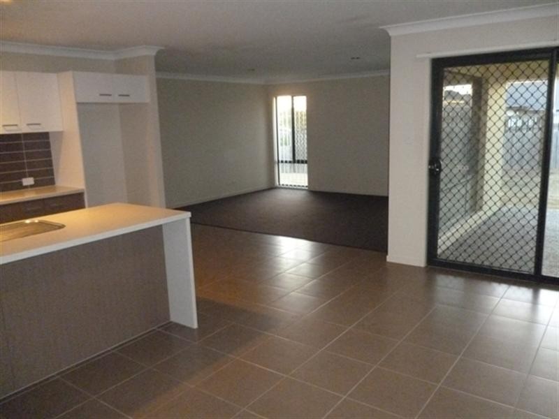 67 Rasmussen Crescent, Redbank Plains QLD 4301