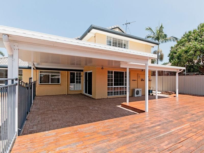 9 Vincent Place, Sinnamon Park QLD 4073