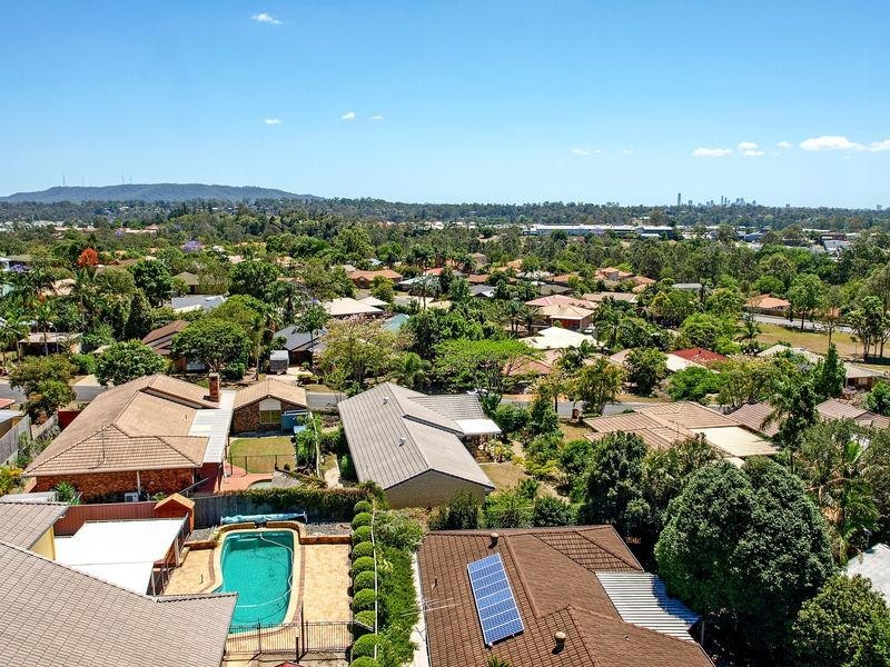 9 Vincent Place, Sinnamon Park QLD 4073