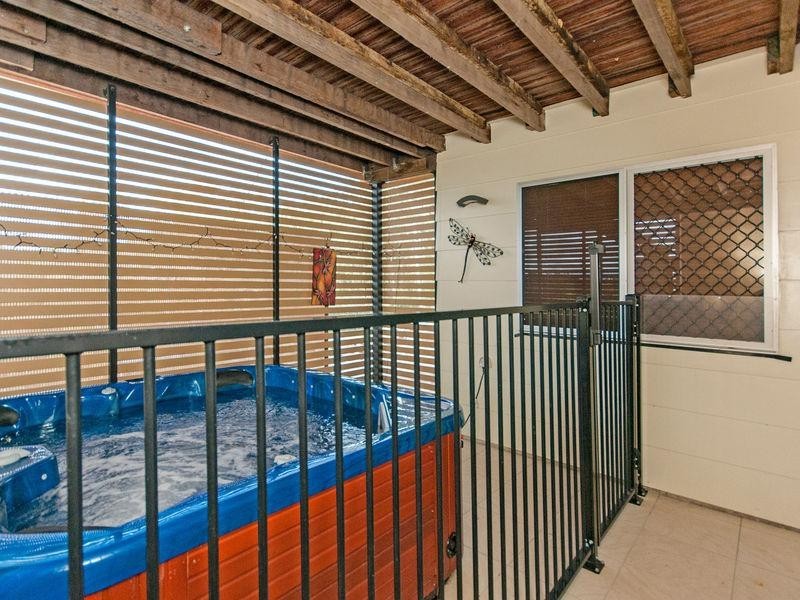 8 Surrey Road, Bellbird Park QLD 4300