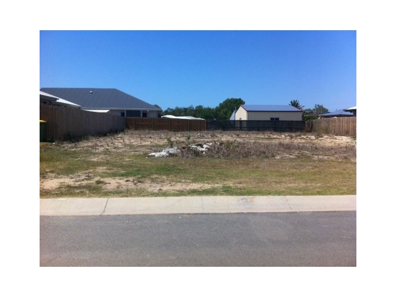 13 Goldwyn Close, Ooralea QLD 4740