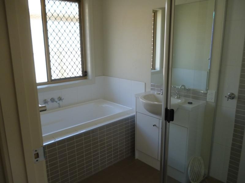 138 Alawoona Street, Redbank Plains QLD 4301