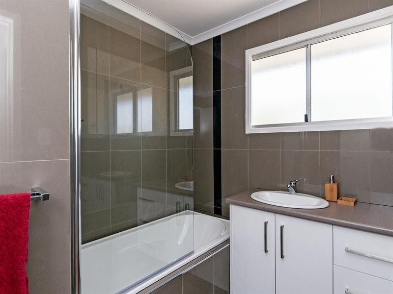 5 Auster Street, Redbank QLD 4301