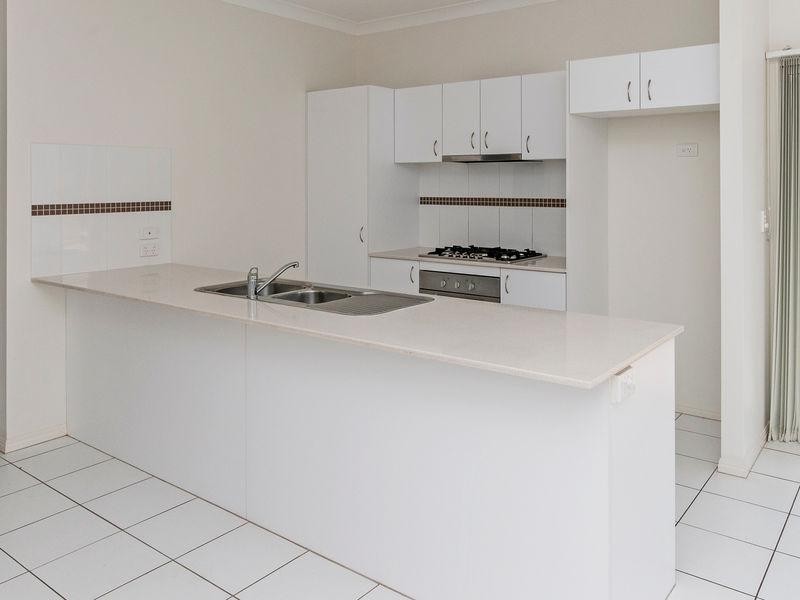 3 Reynolds Close, Redbank Plains QLD 4301
