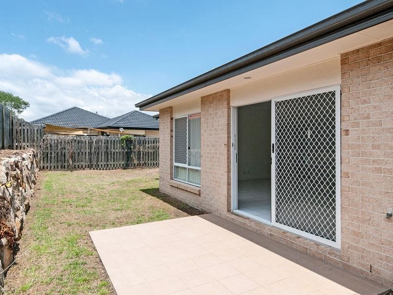 3 Reynolds Close, Redbank Plains QLD 4301
