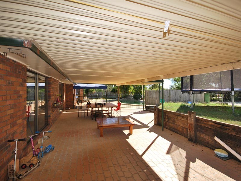 166 Cedar Road, Redbank Plains QLD 4301