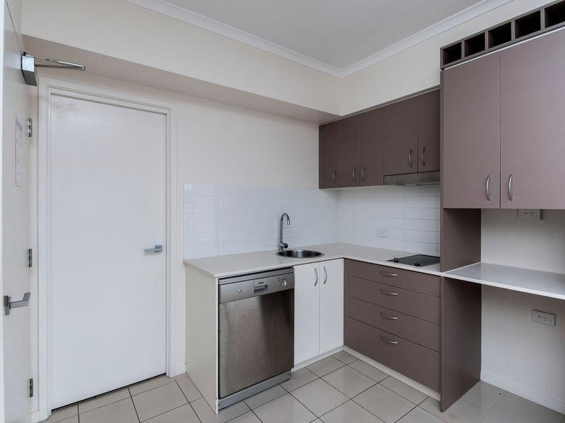 408/11 Ellenborough Street, Ipswich QLD 4305