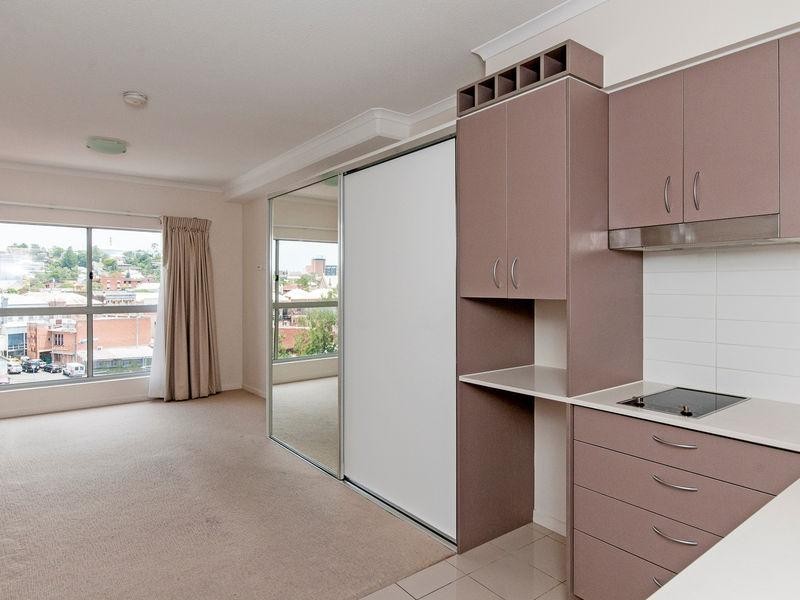 408/11 Ellenborough Street, Ipswich QLD 4305