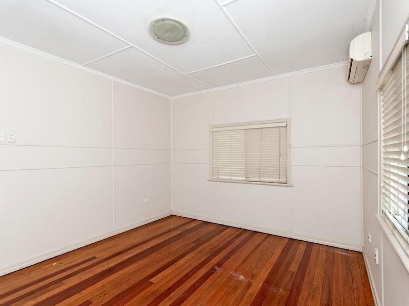 12 Barram Street, Goodna QLD 4300