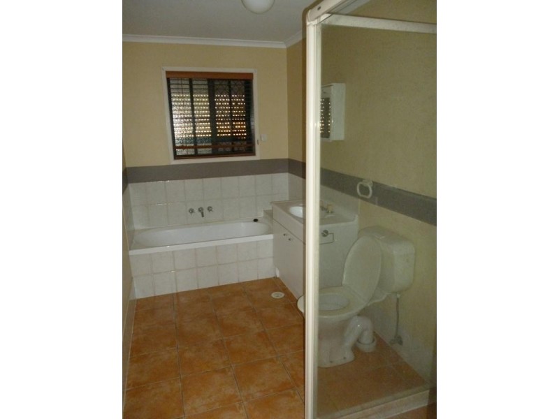 106 Highbury Drive, Redbank Plains QLD 4301