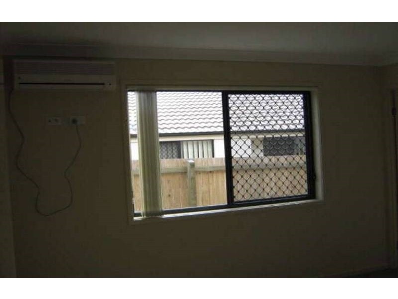 2/56 Berrigan Street, Redbank Plains QLD 4301